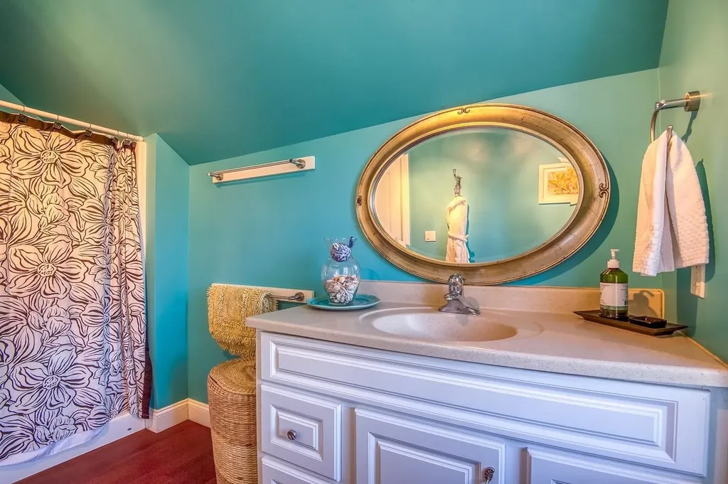 146 Calef Highway Barrington NH 03825