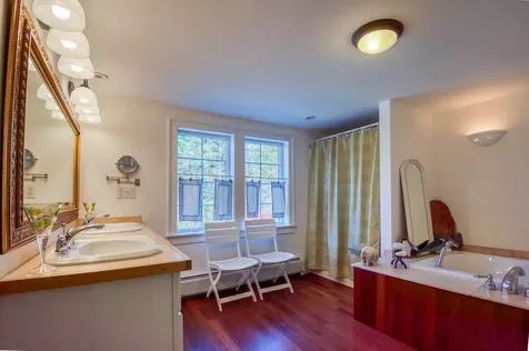 146 Calef Highway Barrington NH 03825