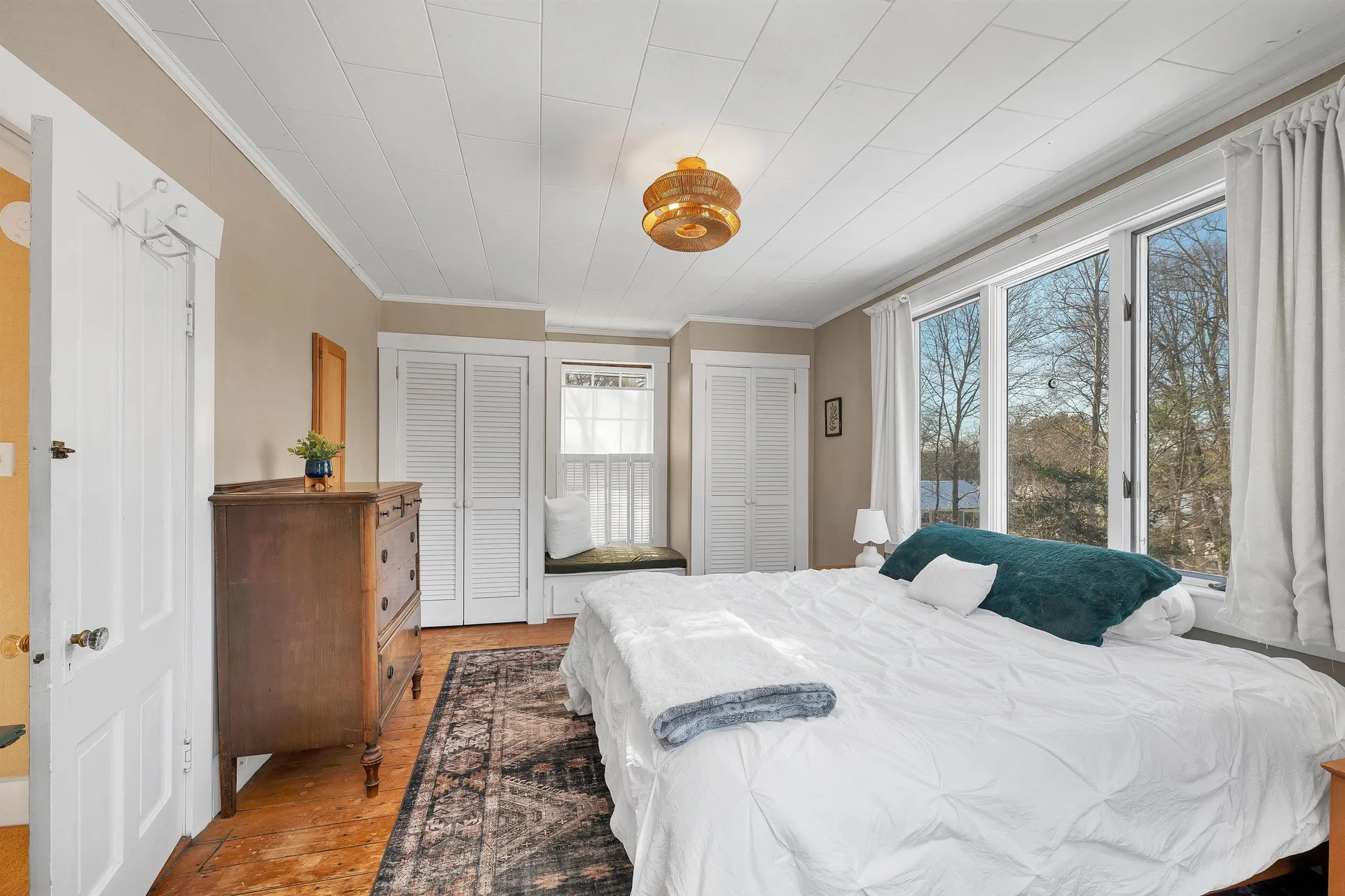 27 Wentworth Avenue Laconia NH 03246