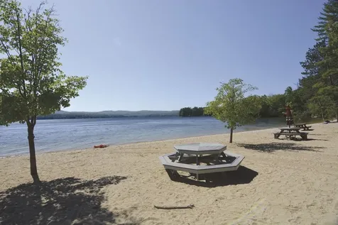 27 Wentworth Avenue Laconia NH 03246