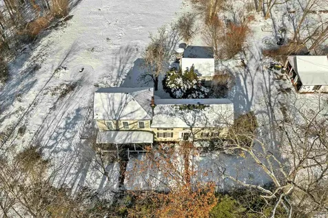 27 Wentworth Avenue Laconia NH 03246