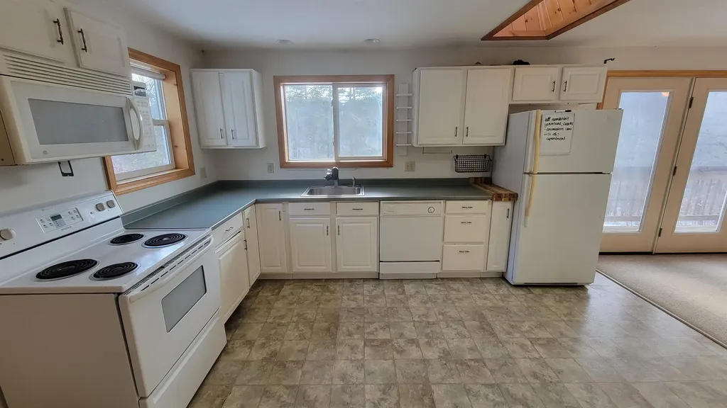 183 Breezy Hill Road Bradford NH 03221