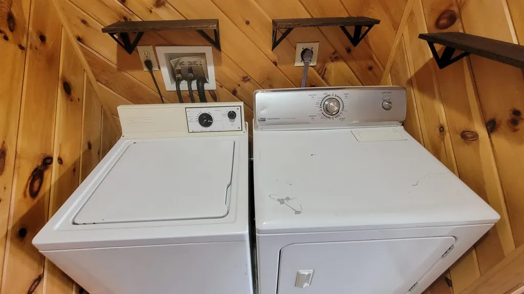 183 Breezy Hill Road Bradford NH 03221