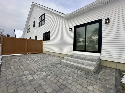 15 Little River Road Exeter NH 03833