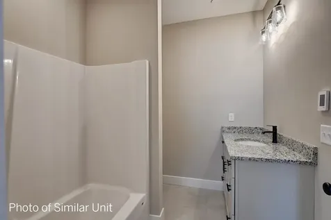 33 Kasnet Drive Rye NH 03870