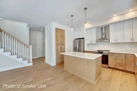 33 Kasnet Drive Rye NH 03870