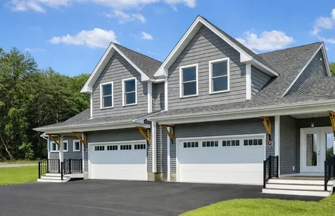 18 Kasnet Drive Rye NH 03870