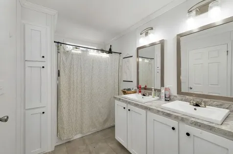 23 Dartmouth Circle Newmarket NH 03857