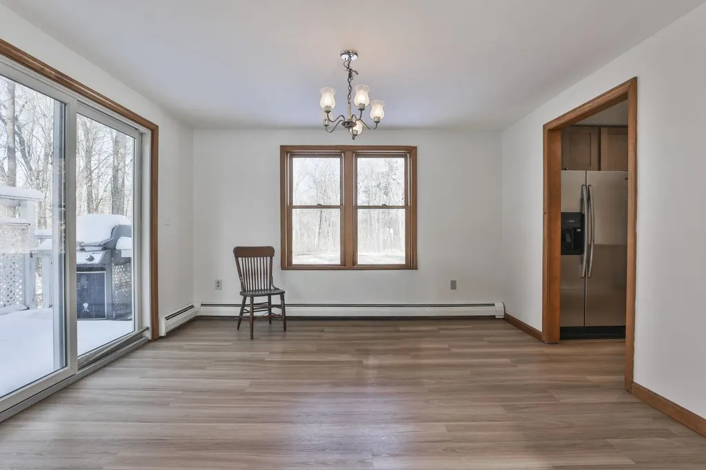 12 Beaver Lake Road Derry NH 03038