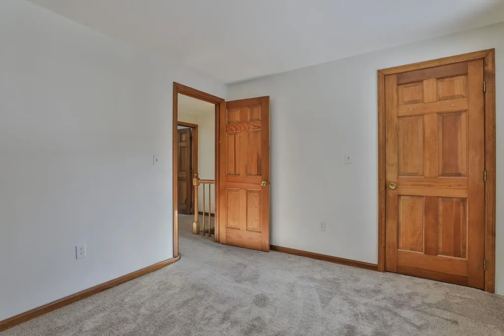 12 Beaver Lake Road Derry NH 03038