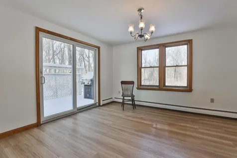 12 Beaver Lake Road Derry NH 03038