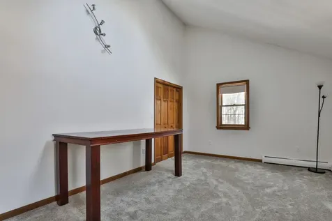 12 Beaver Lake Road Derry NH 03038