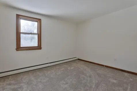 12 Beaver Lake Road Derry NH 03038