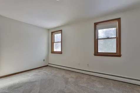 12 Beaver Lake Road Derry NH 03038