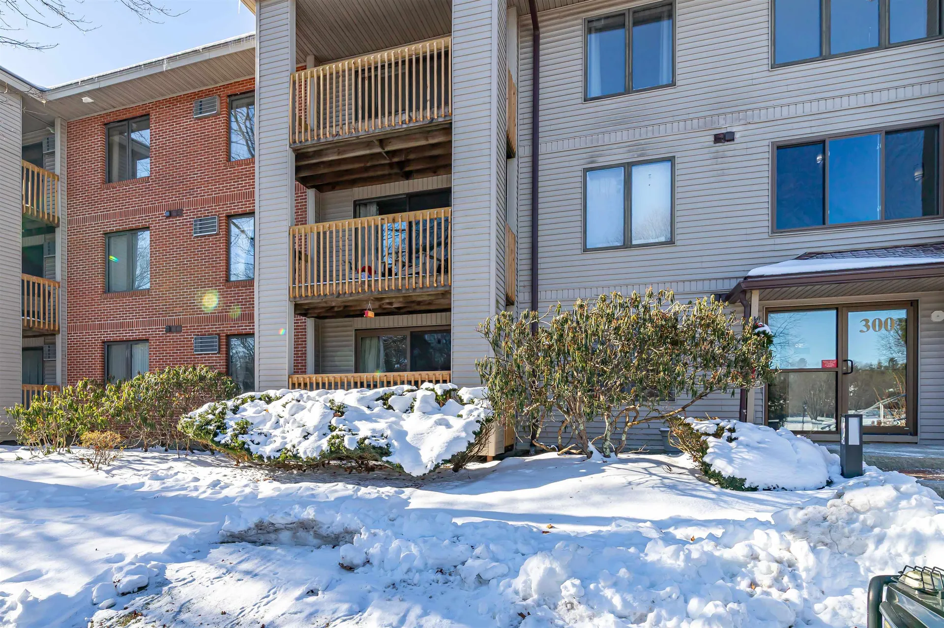 300 Candlewood Park Nashua NH 03062