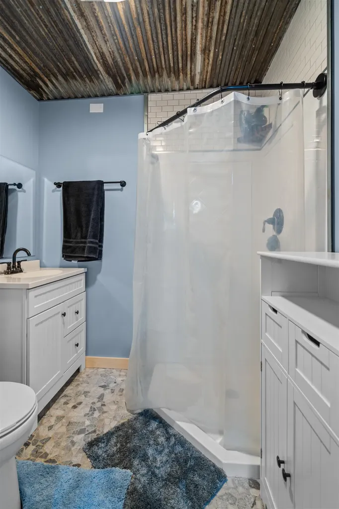 23 Hammond Road Deerfield NH 03037