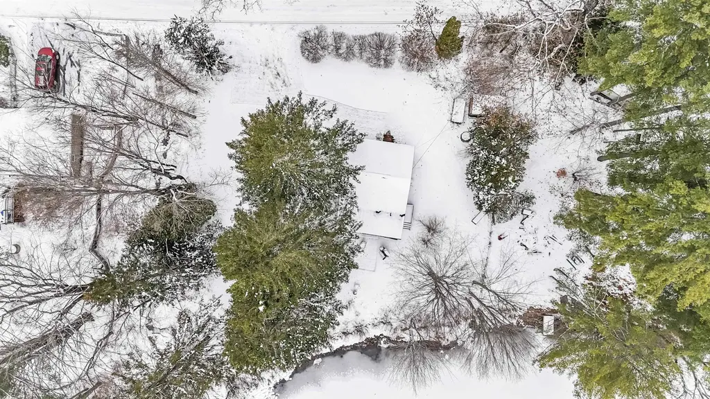 23 Hammond Road Deerfield NH 03037