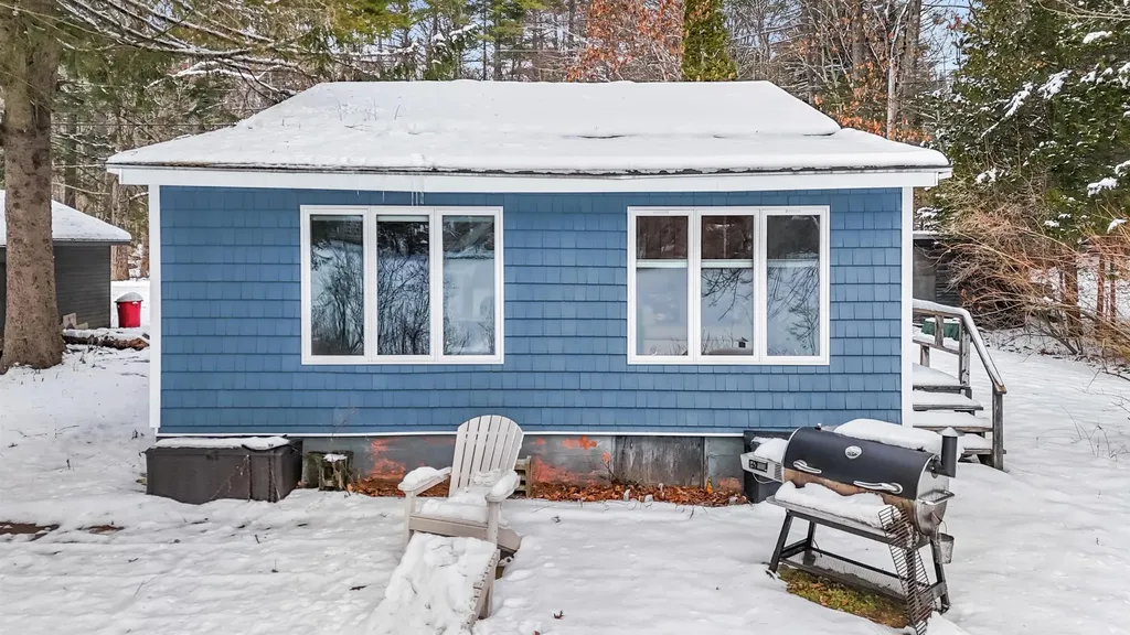 23 Hammond Road Deerfield NH 03037