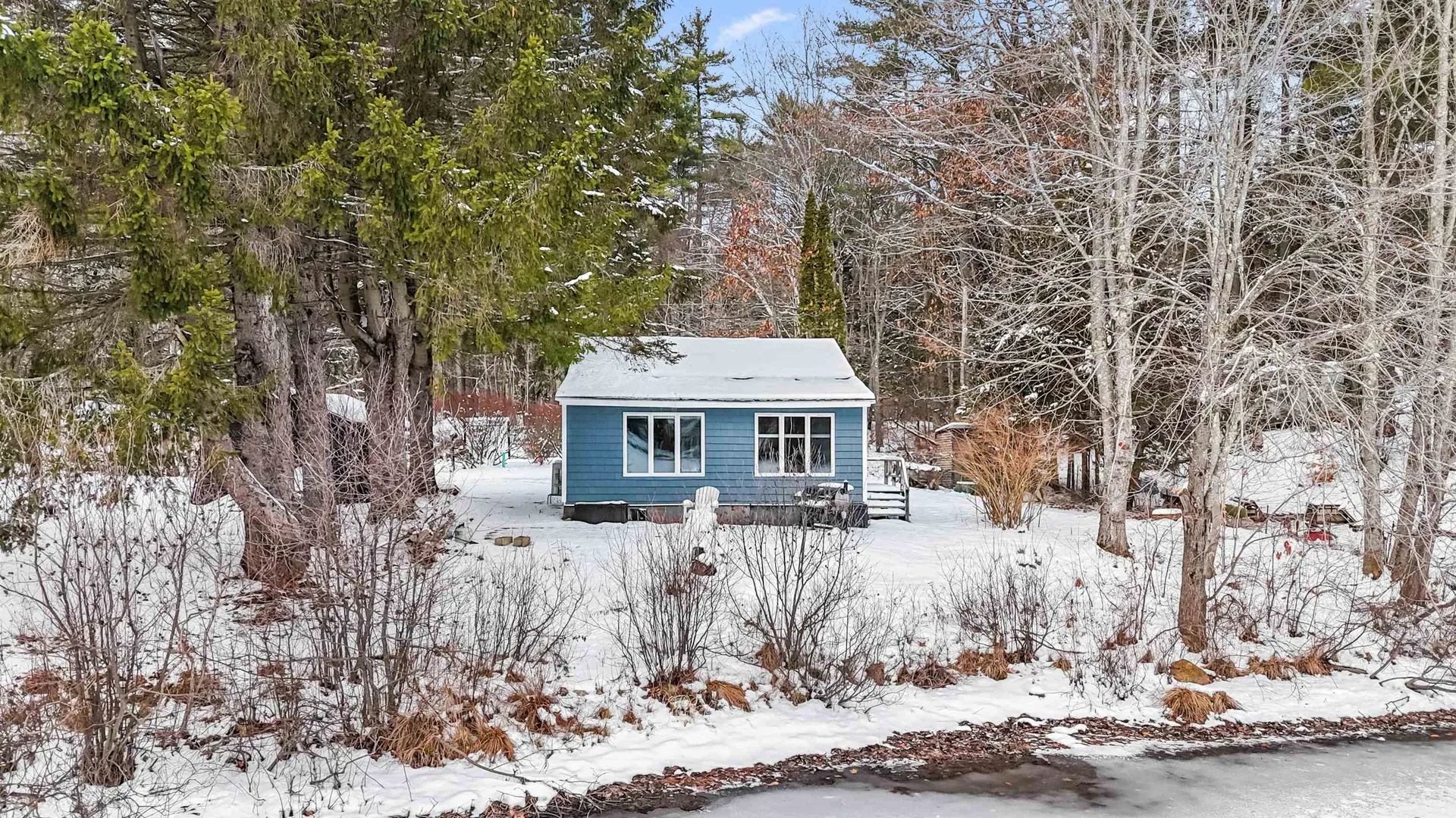 23 Hammond Road Deerfield NH 03037