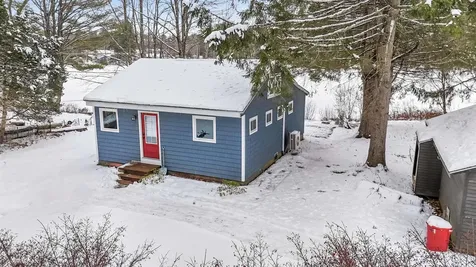 23 Hammond Road Deerfield NH 03037