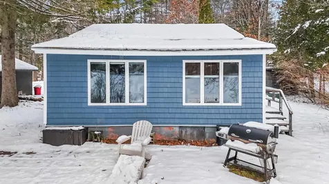 23 Hammond Road Deerfield NH 03037