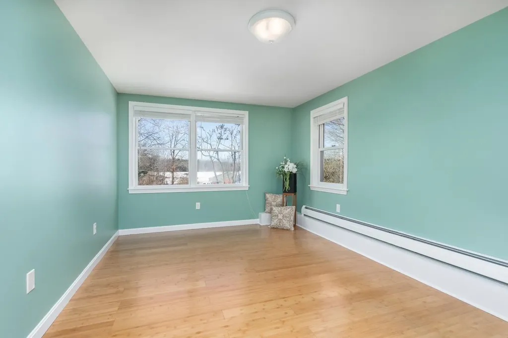 184 Deerfield Road Nottingham NH 03290