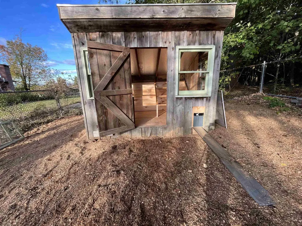 184 Deerfield Road Nottingham NH 03290