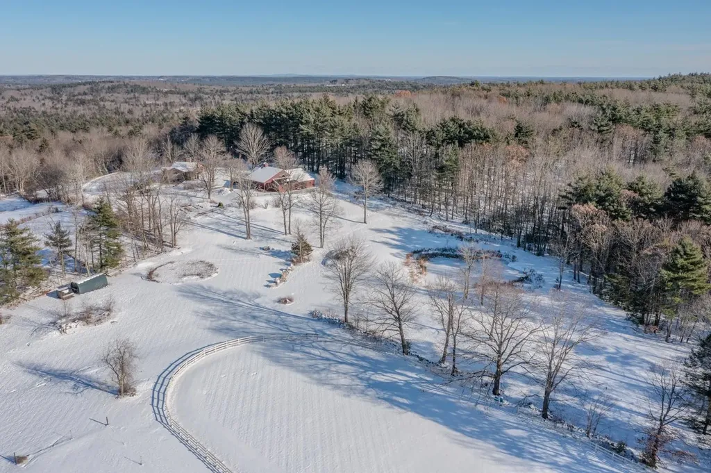 184 Deerfield Road Nottingham NH 03290