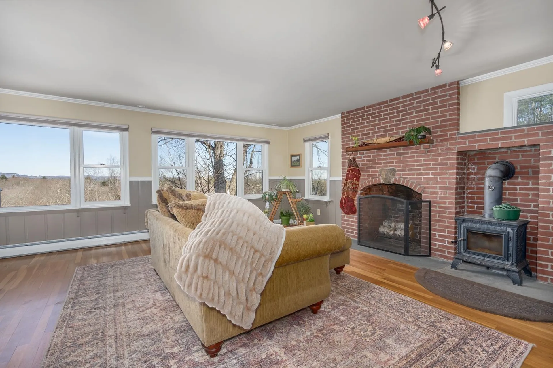 184 Deerfield Road Nottingham NH 03290