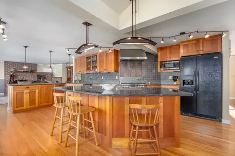 184 Deerfield Road Nottingham NH 03290