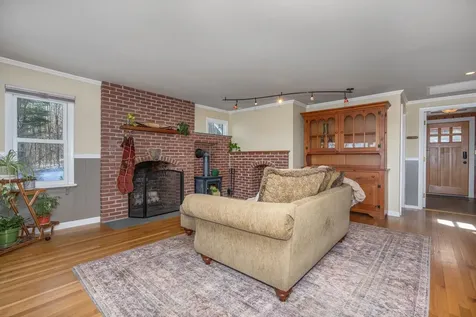 184 Deerfield Road Nottingham NH 03290