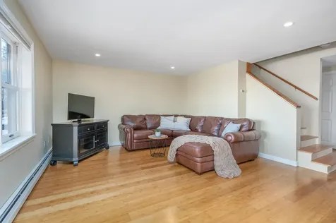 184 Deerfield Road Nottingham NH 03290