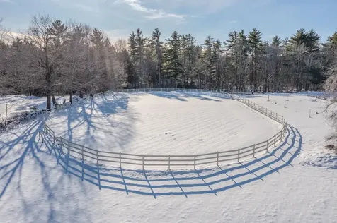 184 Deerfield Road Nottingham NH 03290