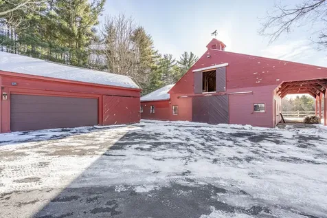 184 Deerfield Road Nottingham NH 03290