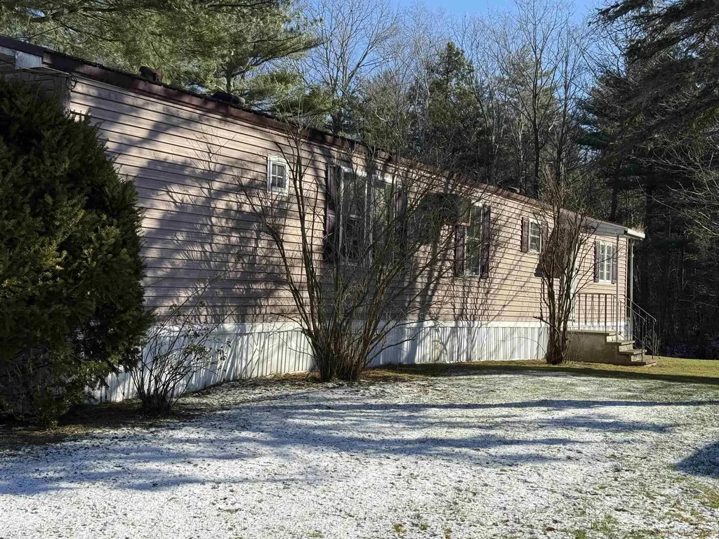 1013 Camelot Drive Exeter NH 03833