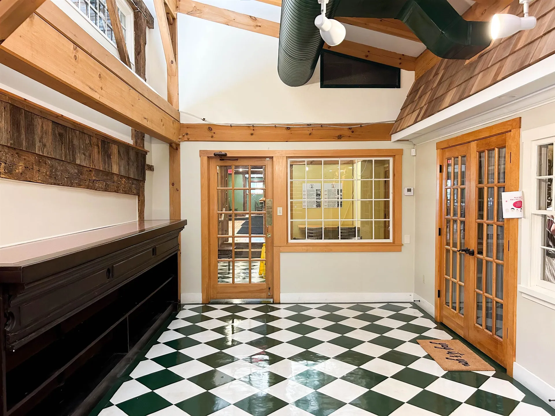 207 Main Street New London NH 03257