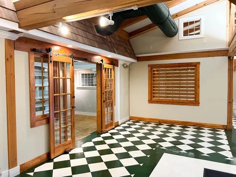 207 Main Street New London NH 03257