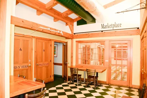 207 Main Street New London NH 03257