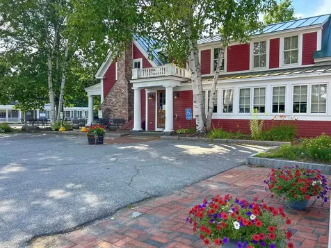 207 Main Street New London NH 03257