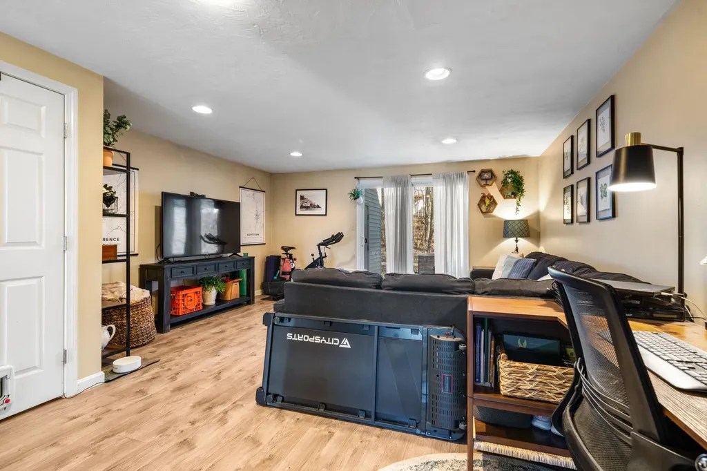 50 Edward J Roy Drive Manchester NH 03104