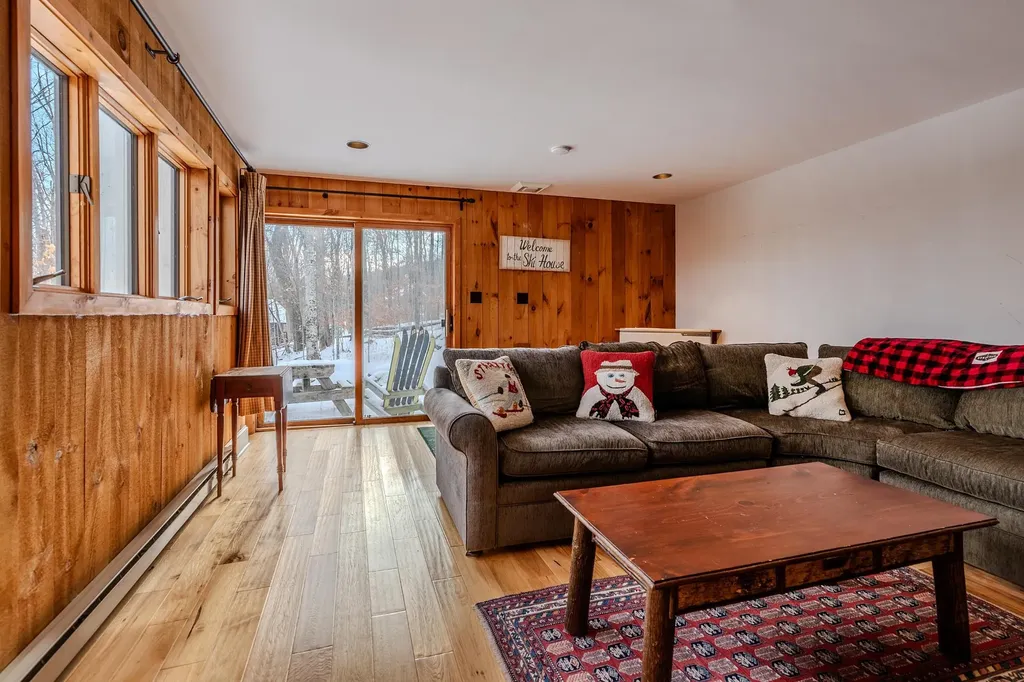 7 Roundtree Road Winhall VT 05340