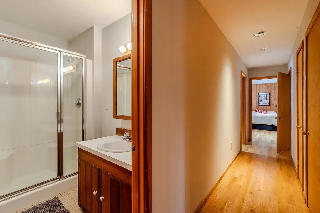 7 Roundtree Road Winhall VT 05340