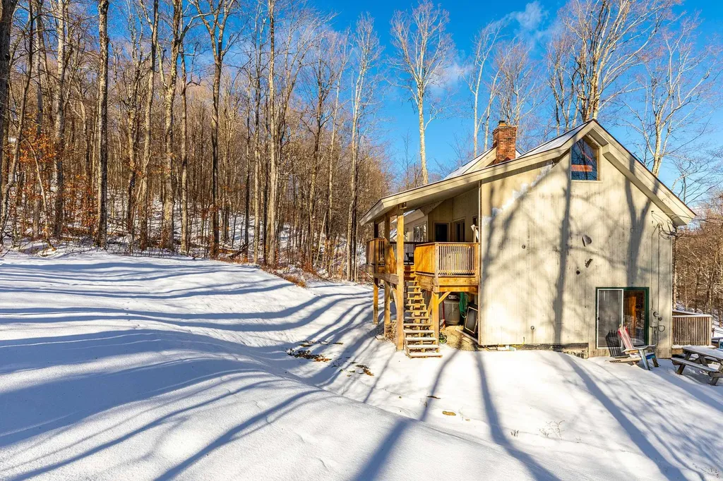 7 Roundtree Road Winhall VT 05340