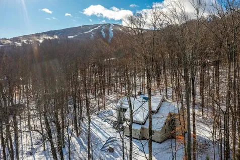 7 Roundtree Road Winhall VT 05340