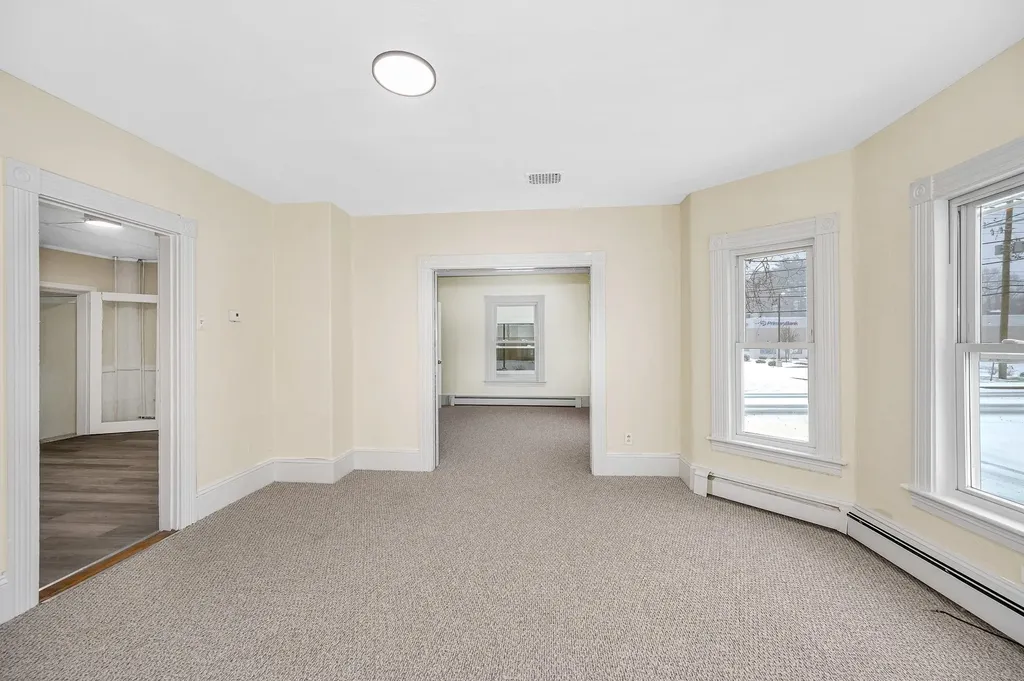 32 Crystal Avenue Derry NH 03038