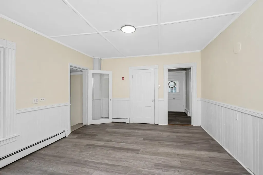 32 Crystal Avenue Derry NH 03038