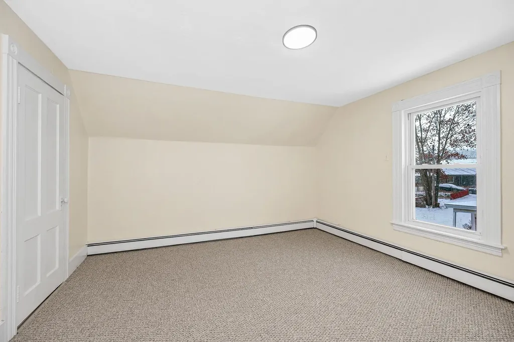 32 Crystal Avenue Derry NH 03038