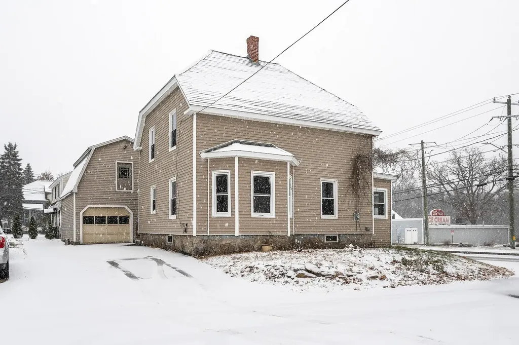 32 Crystal Avenue Derry NH 03038