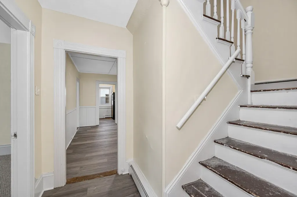 32 Crystal Avenue Derry NH 03038