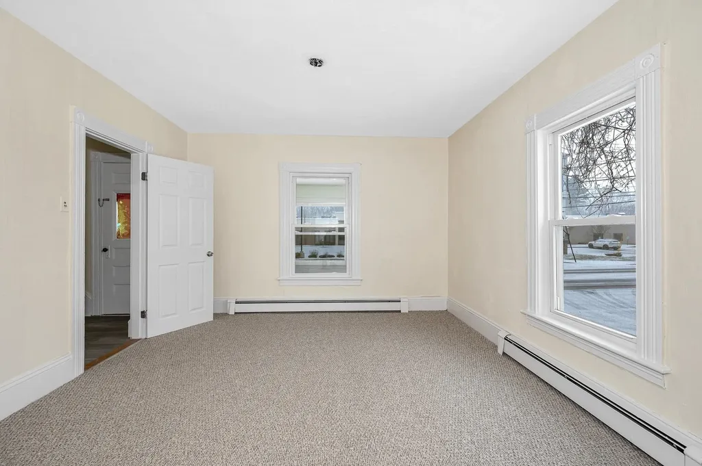 32 Crystal Avenue Derry NH 03038